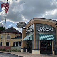 Снимок сделан в Perkins Restaurant &amp;amp; Bakery пользователем Alan L. 6/30/2019
