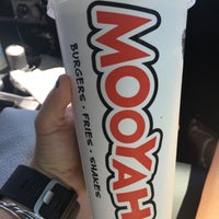 Photo taken at MOOYAH Burgers, Fries &amp;amp; Shakes by Emaleigh R. on 6/26/2016