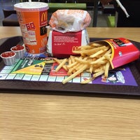 Photo taken at McDonald&amp;#39;s by Zdn Z. on 3/27/2014