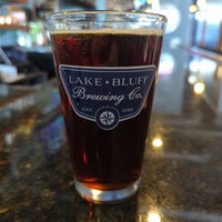 Foto scattata a Lake Bluff Brewing Company da Brandon C. il 2/11/2023