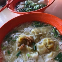 Photo taken at Famous Eunos Bak Chor Mee by Ernest S. on 9/17/2022