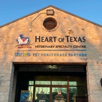Photo taken at Heart of Texas Veterinary Specialty Center by Patrizio on 3/19/2022