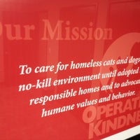รูปภาพถ่ายที่ Operation Kindness โดย Patrizio เมื่อ 5/15/2013