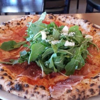 รูปภาพถ่ายที่ Il Dolce Pizzeria &amp;amp; Restaurant โดย Seth H. เมื่อ 11/8/2014