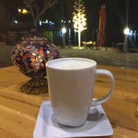 Photo taken at Mambocino Coffee Lounge by Özlem Y. on 12/23/2015