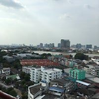 Photo taken at Tongtara Riverview Hotel Bangkok by Sutee S. on 11/10/2022