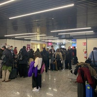 Photo taken at Gate B29 by T H A M on 2/1/2020