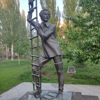 Photo taken at Памятник Олегу Янковскому by Юрий С. on 5/13/2021