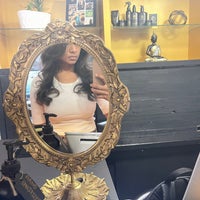 9/21/2022にAVがHouse of Dear Hair Salonで撮った写真