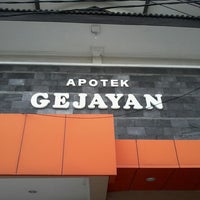 Review Apotek Gejayan