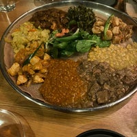 Das Foto wurde bei Demera Ethiopian Restaurant von Mike B. am 11/22/2023 aufgenommen