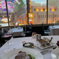 Photo taken at Oscar&amp;#39;s Steakhouse by Alexa C. on 5/9/2022