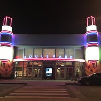 Photo taken at Boulevard Cinemas by Tony G. on 10/13/2017