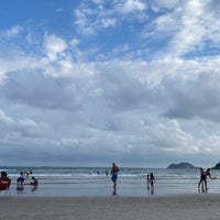 Photo taken at Praia de Pitangueiras by Fernanda on 1/20/2023