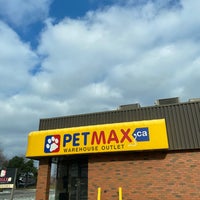 Photo taken at PetMax Warehouse Outlet by Rick A. on 12/21/2021