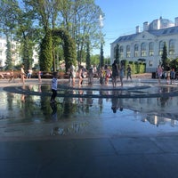 Photo taken at Первый Петергофский Фонтан by Катрин on 6/4/2019