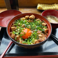 Photo taken at 丼ぶり屋 幸丼 by shikapoo on 4/22/2024