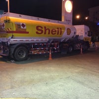 Foto scattata a Shell da Shafiq N. il 2/11/2016
