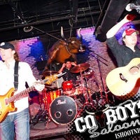 3/28/2014 tarihinde Cowboys Saloon and Grillziyaretçi tarafından Cowboys Saloon and Grill'de çekilen fotoğraf