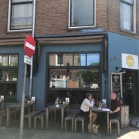 6/26/2018 tarihinde Amy B.ziyaretçi tarafından Guusjes Eten &amp;amp; Drinken'de çekilen fotoğraf