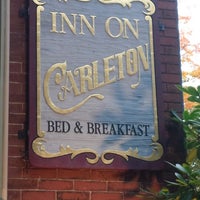 Снимок сделан в The Inn On Carleton пользователем excitable h. 10/19/2013