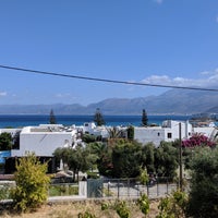 Foto diambil di View Villas oleh Bára D. pada 9/22/2019