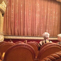 รูปภาพถ่ายที่ Opera and Ballet Theatre โดย Kirill V. เมื่อ 4/14/2013