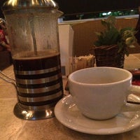 Foto tirada no(a) CoffeeHolics Espresso Bar por Elmer V. em 10/31/2015