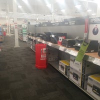 Photo taken at Staples by Vineetha R. on 5/20/2018