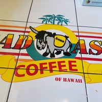 Foto tirada no(a) Bad Ass Coffee of Hawaii por Vineetha R. em 9/25/2016
