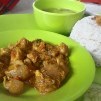 Review Pondok Bambu Food Court