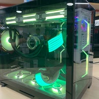 Photo taken at Micro Center by hoda007 on 7/19/2022