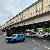 Photo taken at 柿ノ木坂陸橋 by Hide T. on 5/7/2022