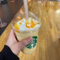 Photo taken at Starbucks by 翔也 on 4/2/2022