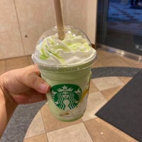 Photo taken at Starbucks by 翔也 on 6/4/2022