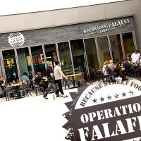 Foto tirada no(a) Operation:Falafel por Operation: Falafel (أوبريشن فلافل) em 3/30/2014