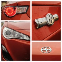 รูปภาพถ่ายที่ Schaumburg Toyota โดย Nikola R. เมื่อ 10/13/2012