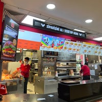 Photo taken at Burger King by Suat B. on 3/17/2022