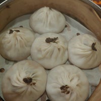 Photo taken at Shanghai Asian Cuisine • 上海小館 by Fannie S. on 1/31/2022