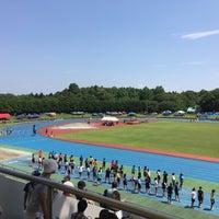 Photo taken at 白井運動公園 陸上競技場 by 福井 on 6/18/2016