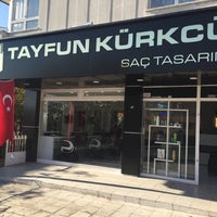Photo taken at Tayfun KÜRKÇÜ Saç Tasarım by T.Kürkcü on 11/21/2015