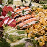 8/2/2014에 Robert K.님이 Art of Salad EAST BRUNSWICK에서 찍은 사진