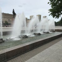 Photo taken at Фонтанный комплекс на Московской площади by Elena U. on 7/15/2020
