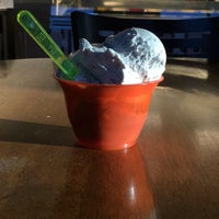 8/13/2016 tarihinde Geof N.ziyaretçi tarafından Doc’s Artisan Ice Creams'de çekilen fotoğraf