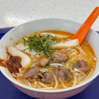 Photo taken at Sungei Road Laksa by Ong Xiang 王. on 2/3/2024