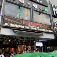 Photo taken at Fatboy&amp;#39;s The Burger Bar @ Holland Village by Ong Xiang 王. on 3/12/2021