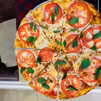3/4/2018 tarihinde Christian M.ziyaretçi tarafından Italia al Forno (Pizzas a la Leña, Vinos, Bar)'de çekilen fotoğraf