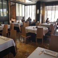 Foto diambil di Restaurante Juan Moreno oleh Andrey S. pada 6/14/2017