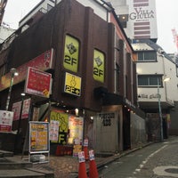 Photo taken at ヴィラジュリア道玄坂 by しぇんちー on 11/21/2021