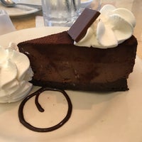 Photo taken at The Cheesecake Factory by Culema B. on 7/30/2018